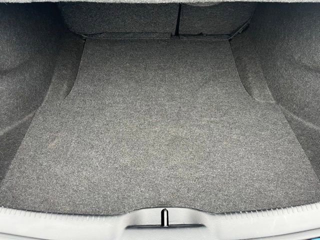 Used 2022 Chrysler 300 Touring w/ Sport Appearance Package image 25