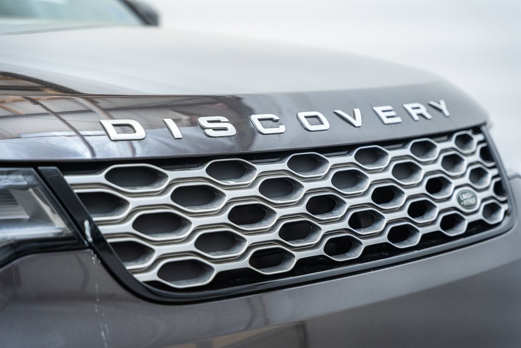 Used 2024 Land Rover Discovery Metropolitan Edition AWD/4WD image 14