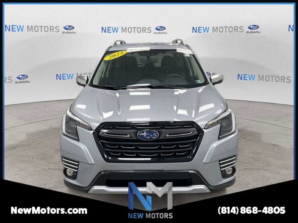 Used 2023 Subaru Forester Touring image 6