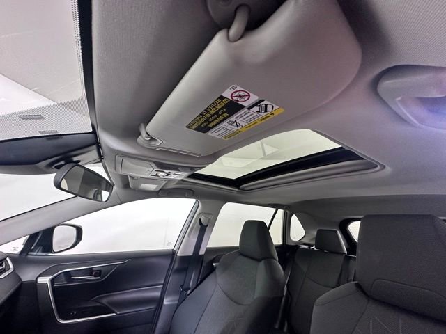 Used 2020 Toyota RAV4 XLE w/ Convenience Package AWD/4WD image 22