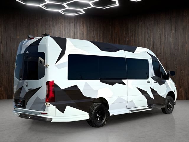 Used 2025 Mercedes-Benz Sprinter 3500 image 2