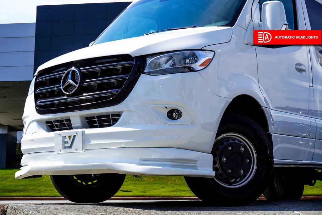Used 2021 Mercedes-Benz Sprinter 3500 w/ Swivel Seat Package image 2