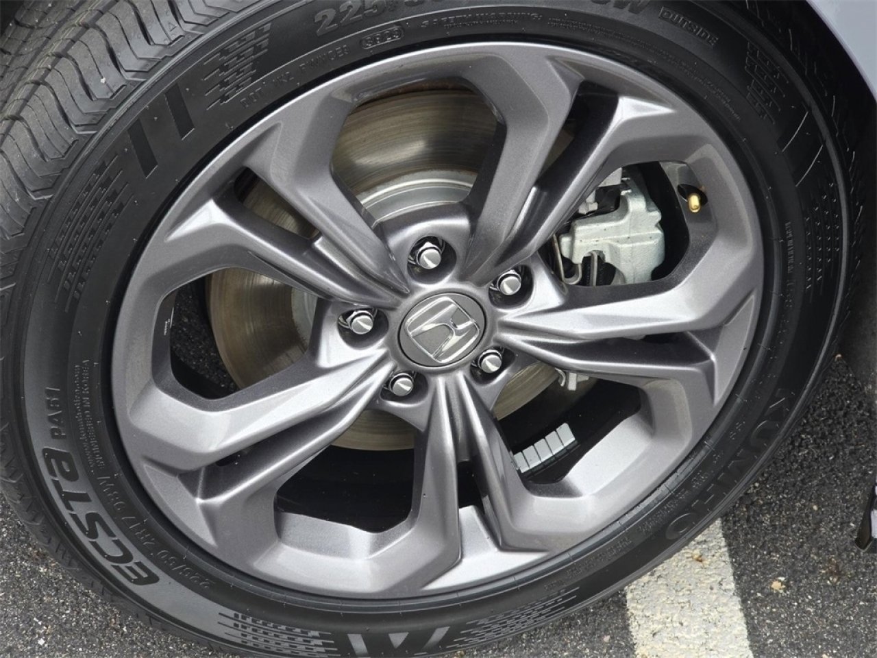 Used 2024 Honda Accord Sport image 11