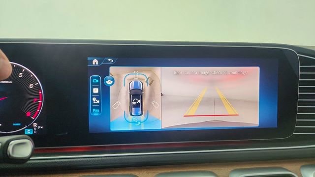 Used 2025 Mercedes-Benz GLS 450 4MATIC image 53