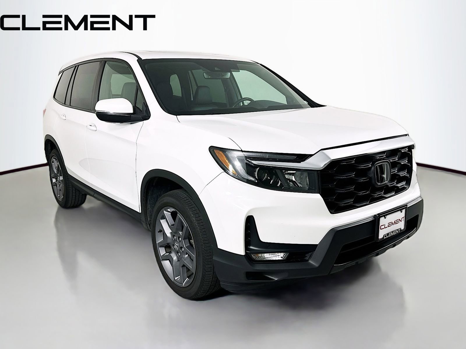 Used 2023 Honda Passport EX-L image 5