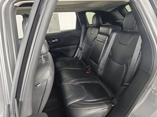 Used 2017 Jeep Cherokee High Altitude AWD/4WD image 28