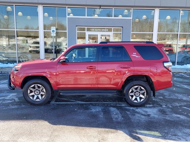 Used 2022 Toyota 4Runner TRD Off-Road Premium image 10