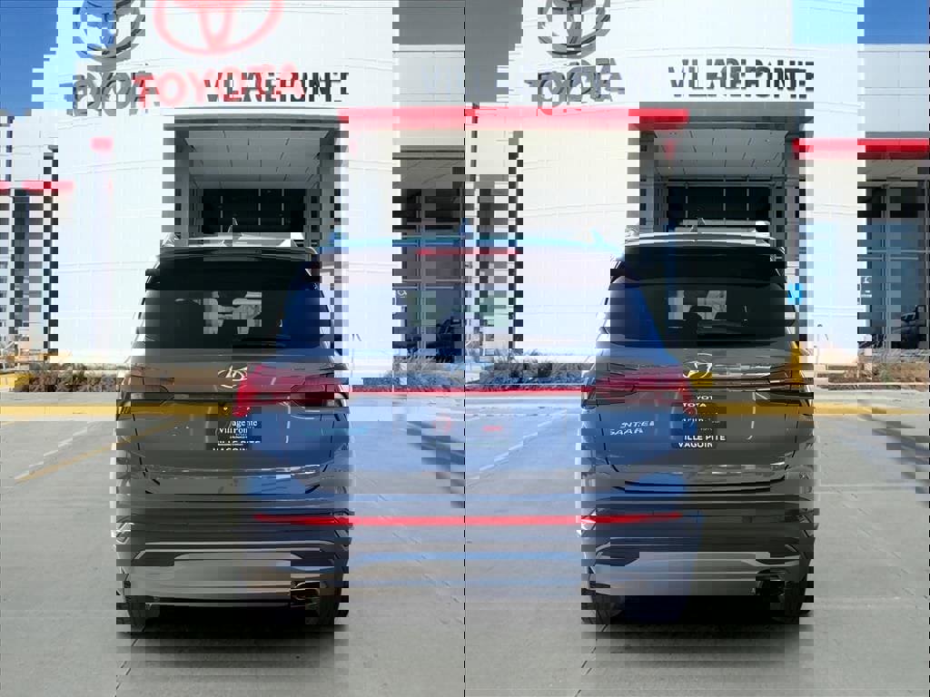 Used 2023 Hyundai Santa Fe SEL image 4