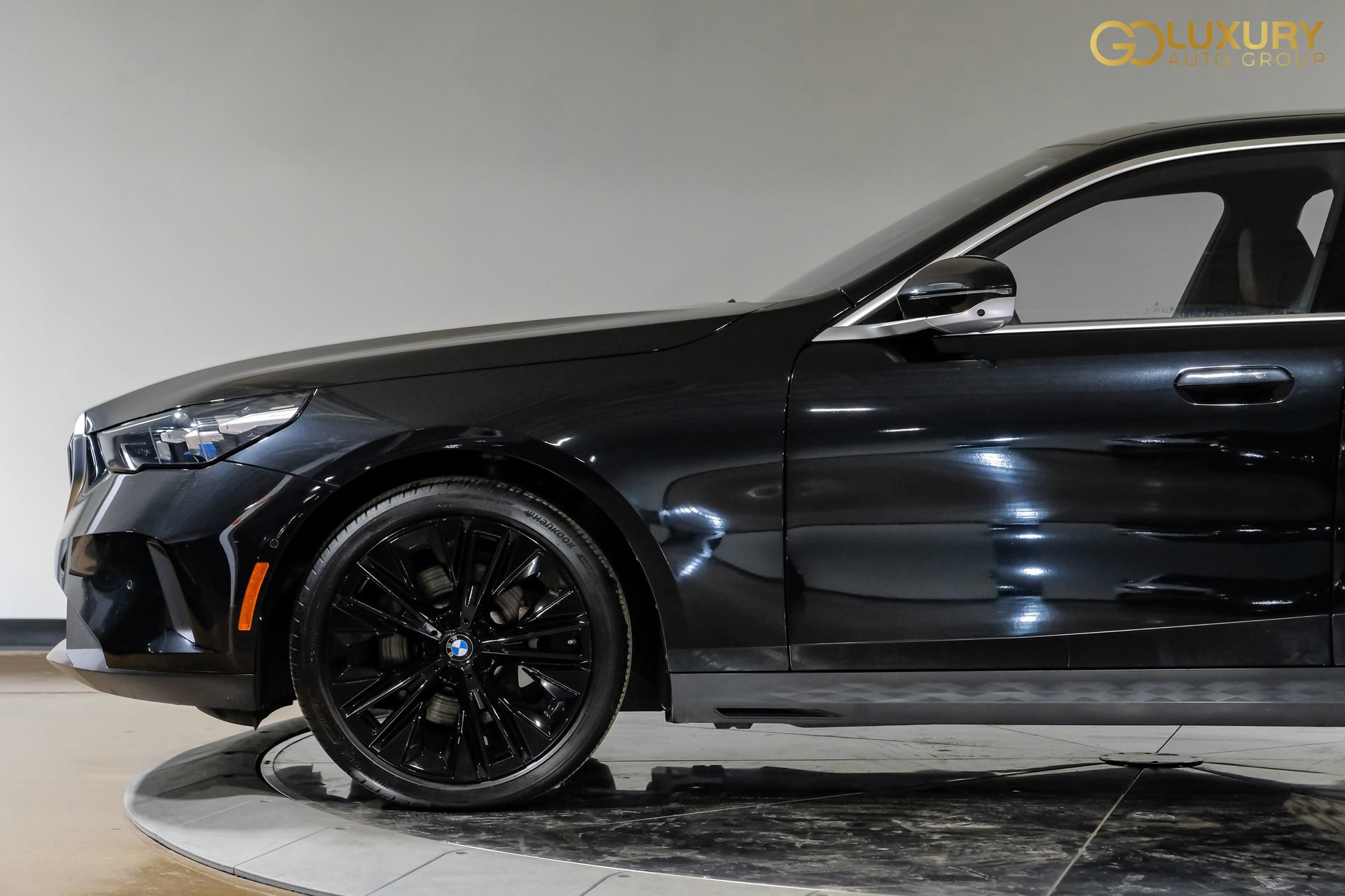 Used 2024 BMW 530i image 14