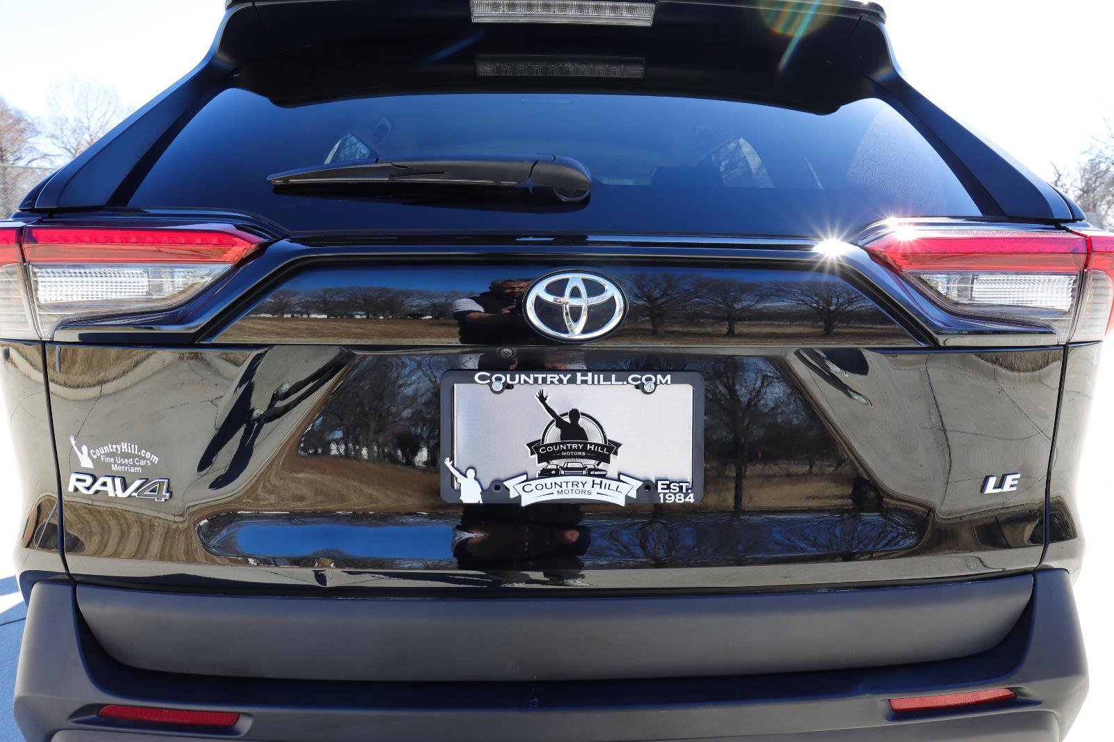 Used 2024 Toyota RAV4 LE image 38