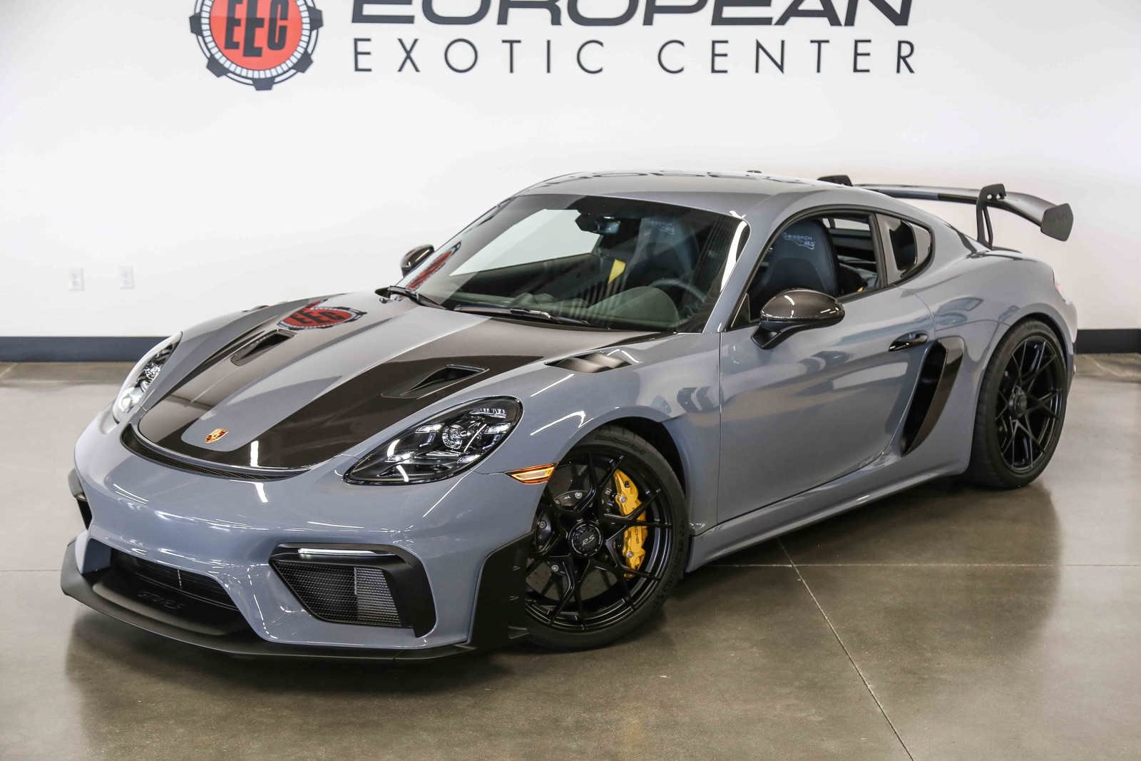 Used 2025 Porsche 718 Cayman GT4 RS w/ Weissach Package RWD image 13