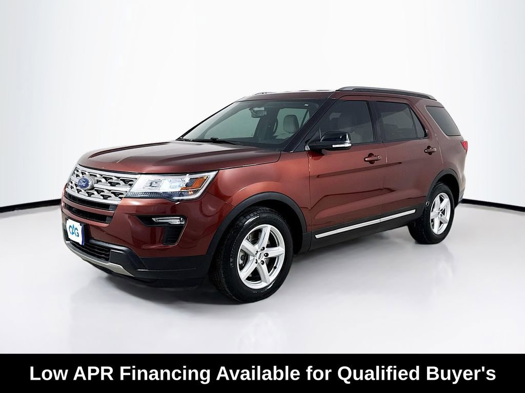 Used 2018 Ford Explorer XLT w/ Equipment Group 201A FWD image 3