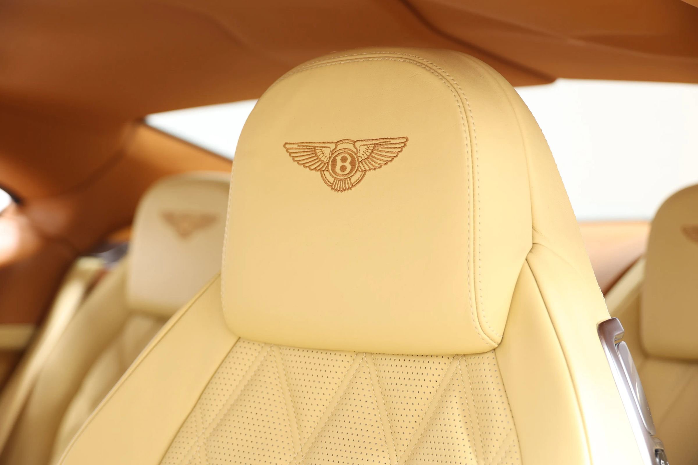 Used 2012 Bentley Continental GT AWD/4WD image 18