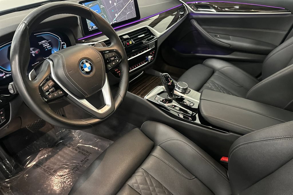 Used 2023 BMW 530e w/ Convenience Package RWD image 10