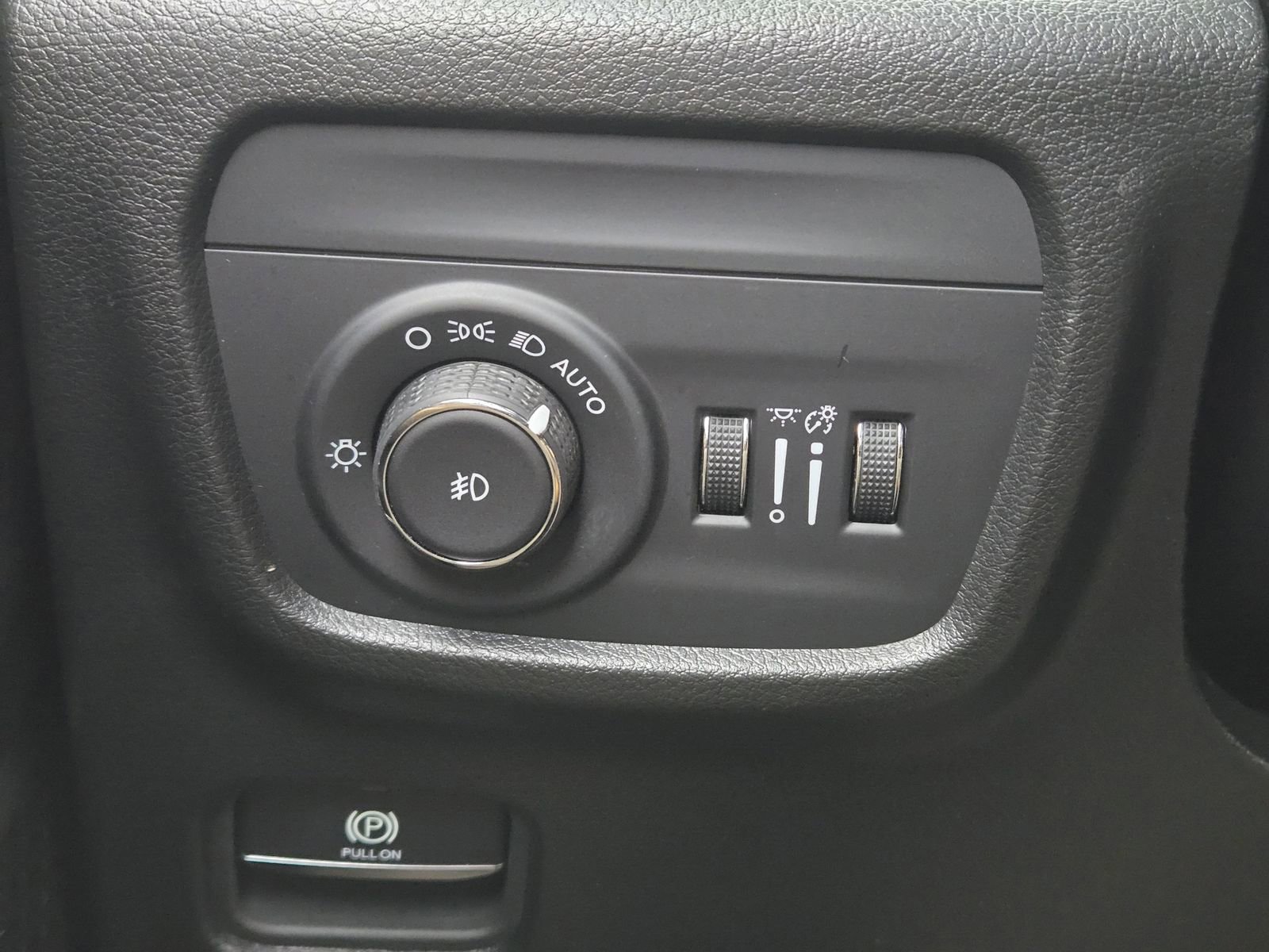 Used 2024 Jeep Grand Cherokee L Summit w/ High Altitude Package image 25