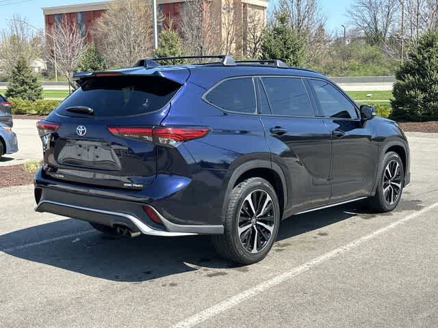 Used 2022 Toyota Highlander XSE AWD/4WD image 23