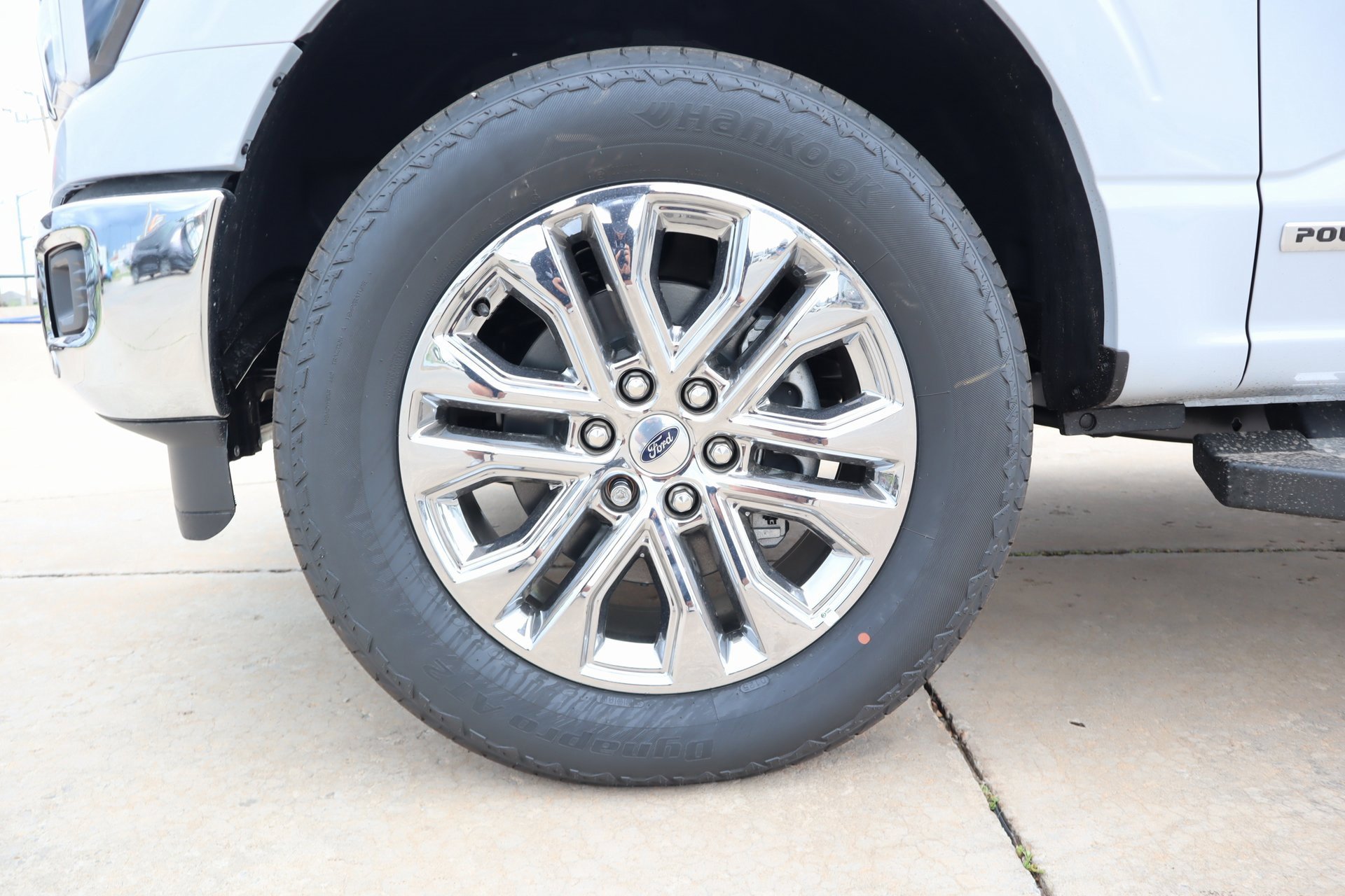 New 2025 Ford F150 Lariat w/ Equipment Group 502A High image 19