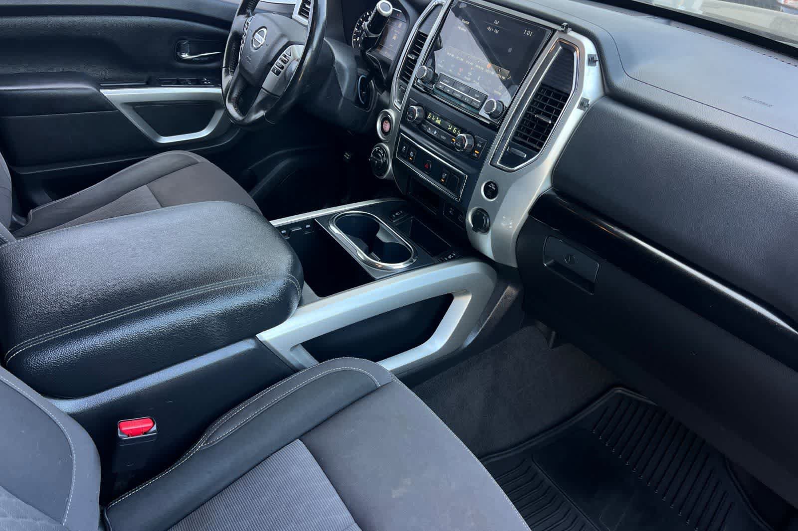 Used 2021 Nissan Titan SV w/ SV Convenience Package AWD/4WD image 26