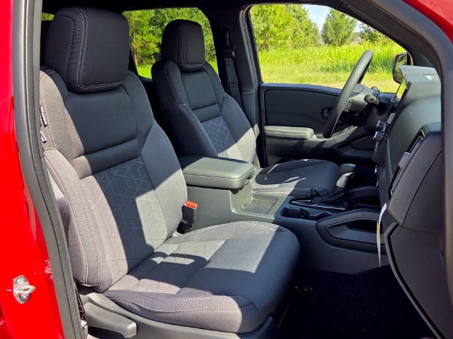 New 2027 Nissan Frontier SV w/ SV Convenience Package RWD image 15