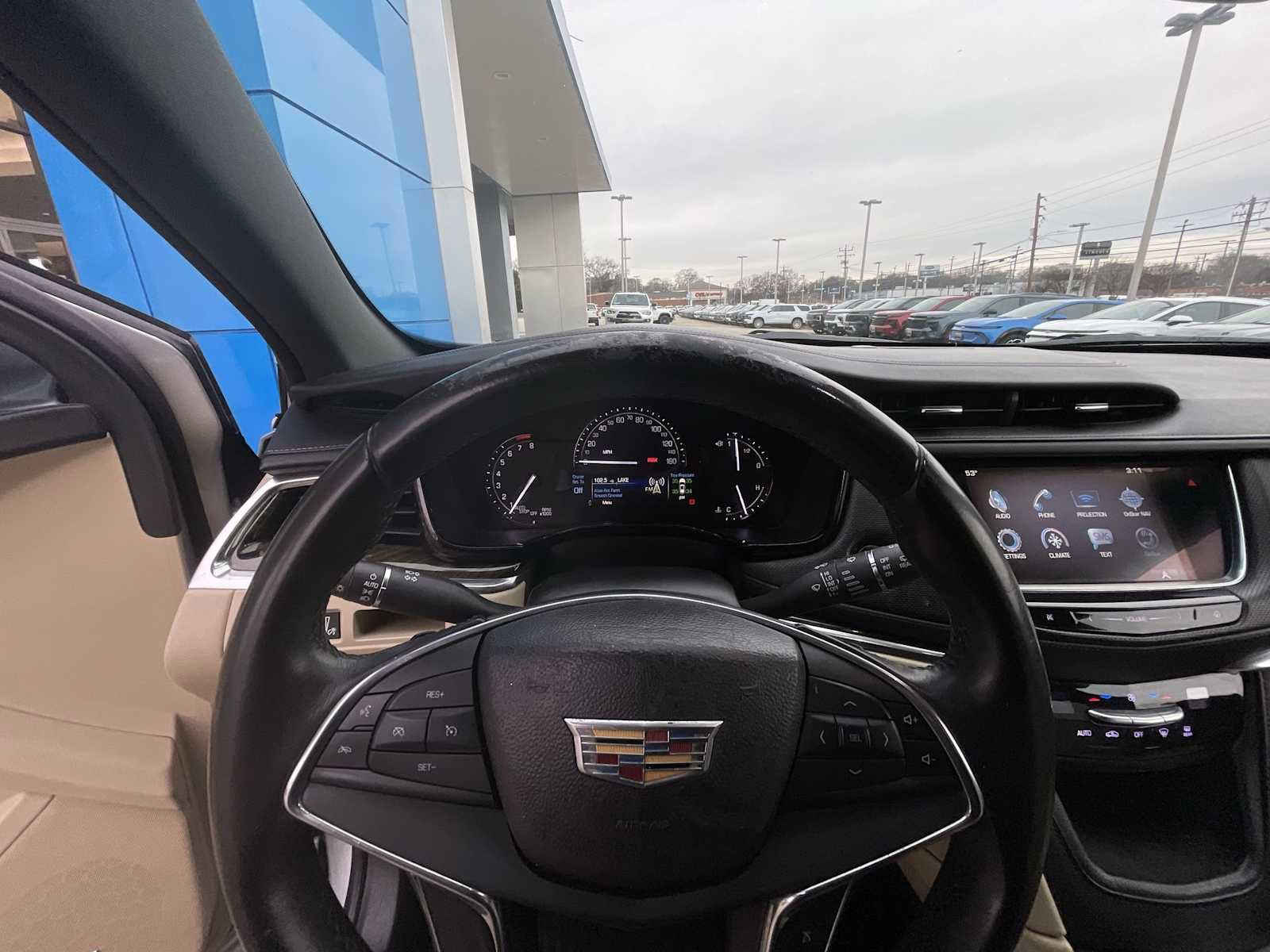 Certified 2017 Cadillac XT5 FWD image 10