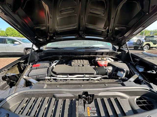 Used 2025 Chevrolet Silverado 1500 W/T w/ WT Value Package RWD image 16