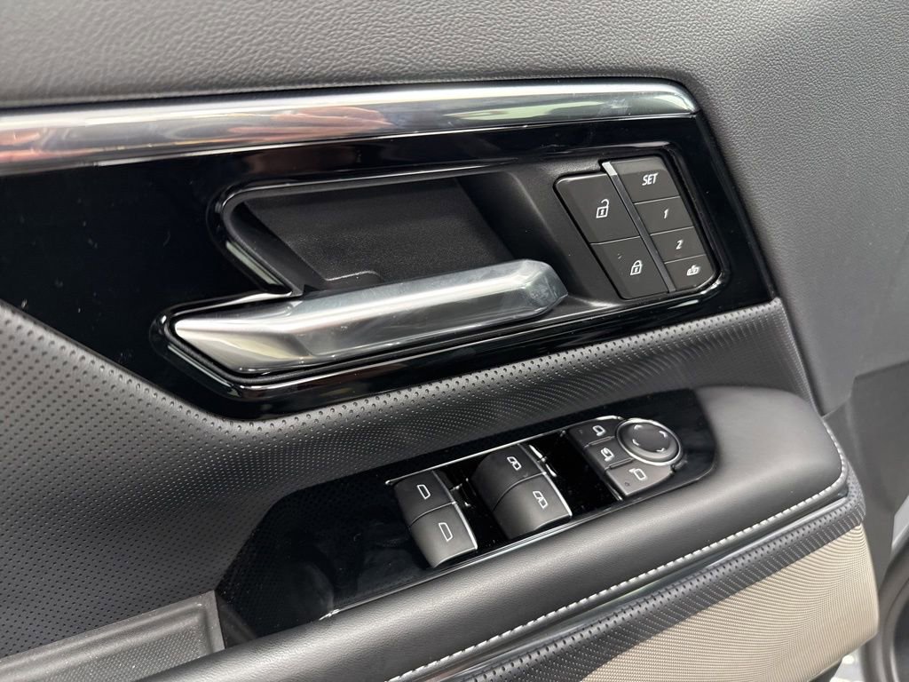 New 2025 GMC Sierra EV Denali image 17