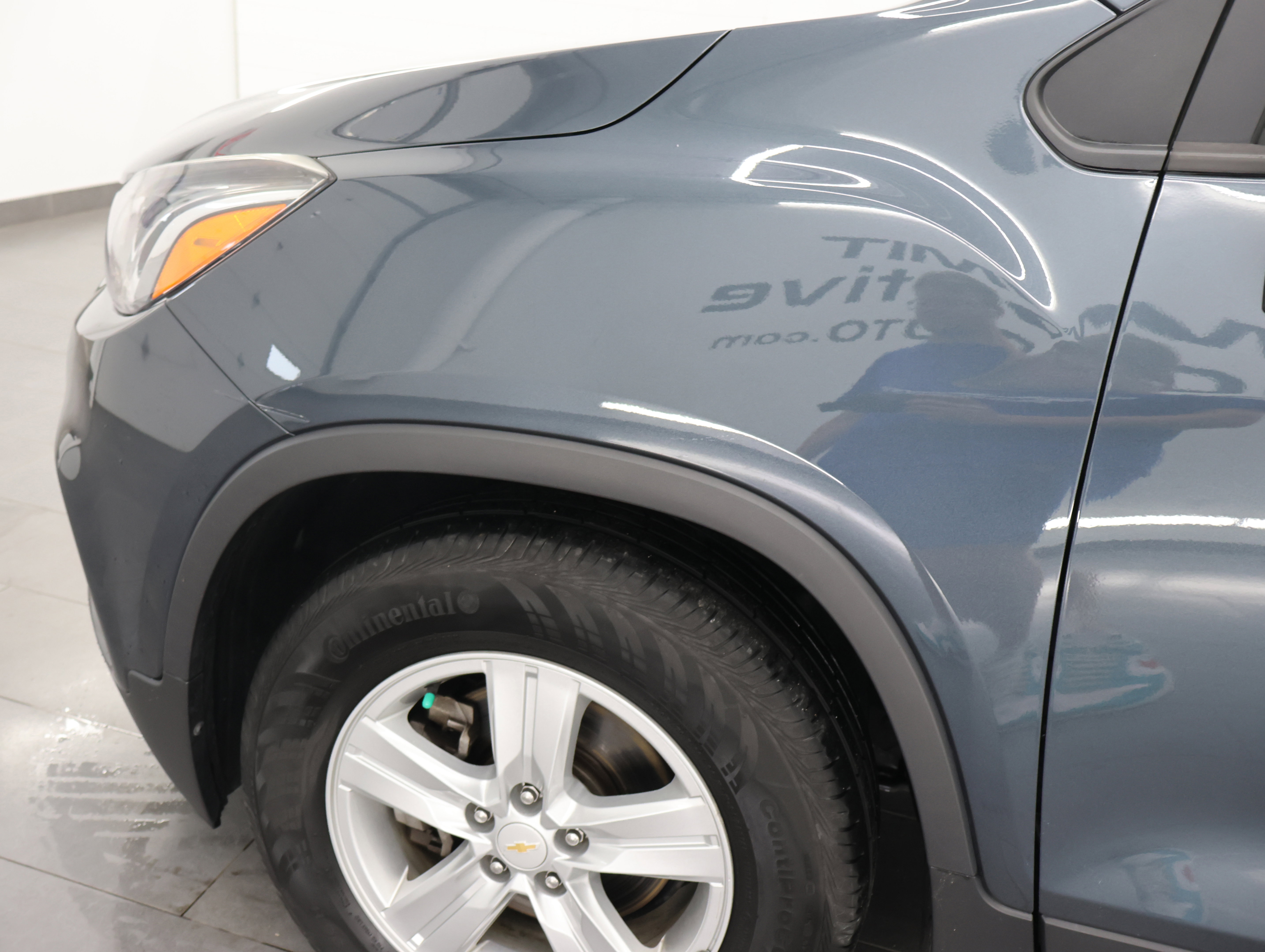 Used 2021 Chevrolet Trax LS w/ Tint and Cruise Package FWD image 31