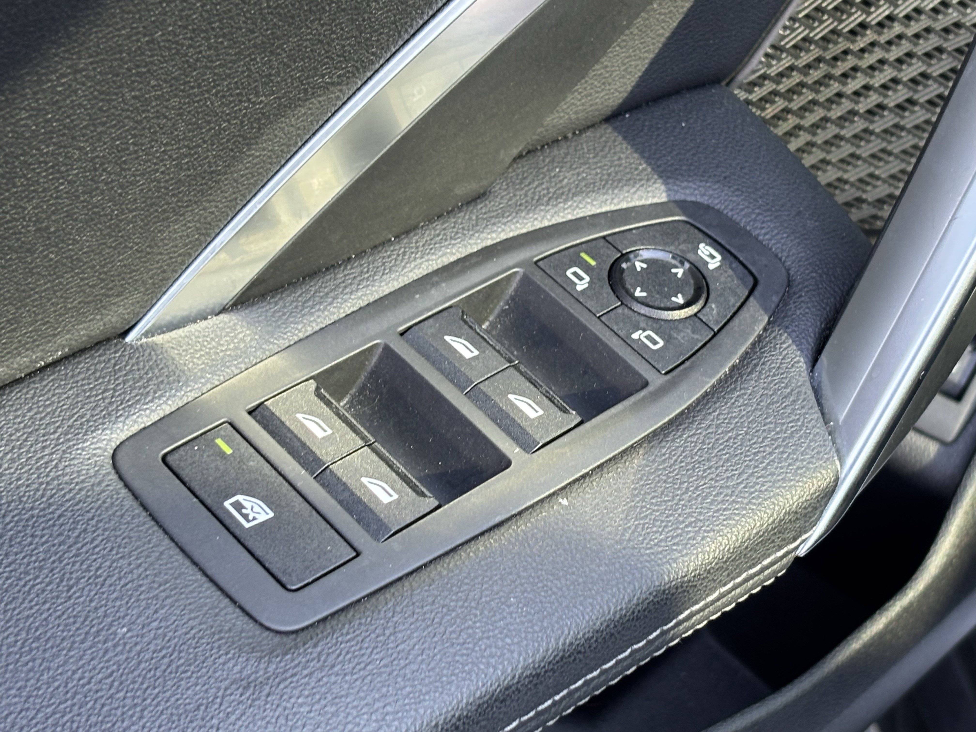 Used 2023 BMW X1 xDrive28i w/ Premium Package image 15