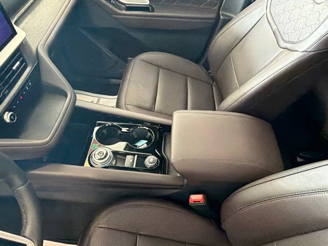 New 2026 Ford Explorer Platinum w/ LUX Leather Package AWD/4WD image 13