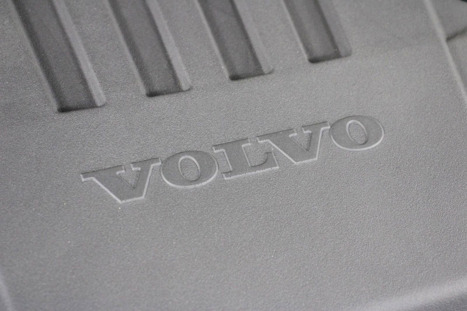 Certified 2026 Volvo XC60 B5 Ultra w/ Protection Package Premier AWD/4WD image 25