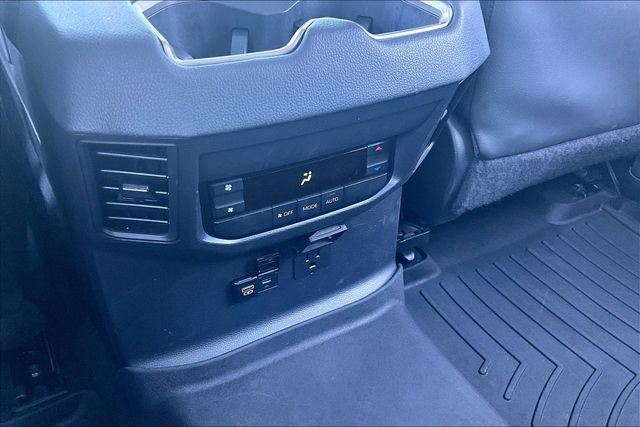 Used 2024 Toyota Sequoia Limited image 34