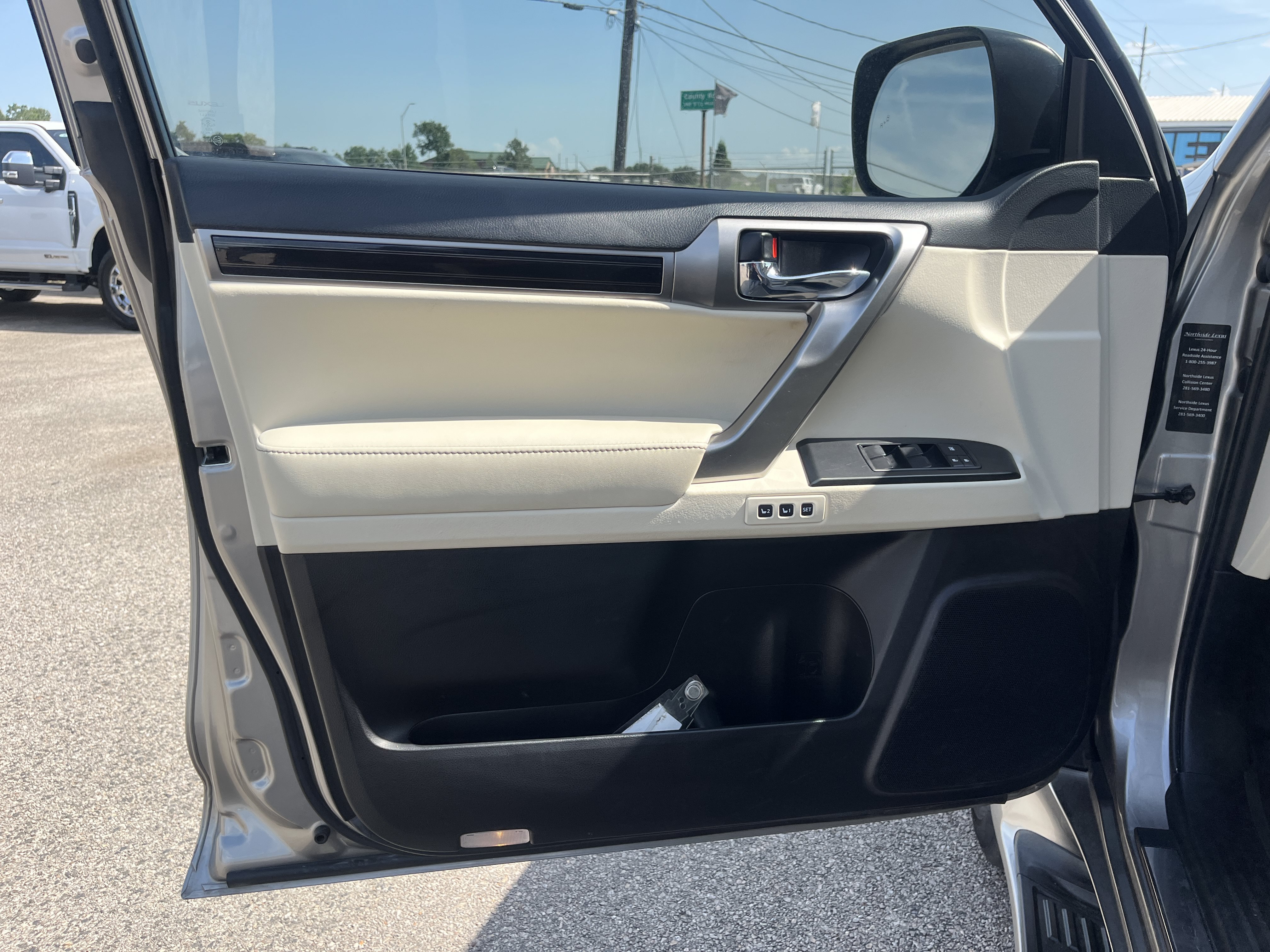 Used 2023 Lexus GX 460 Premium w/ Premium Plus Package AWD/4WD image 13