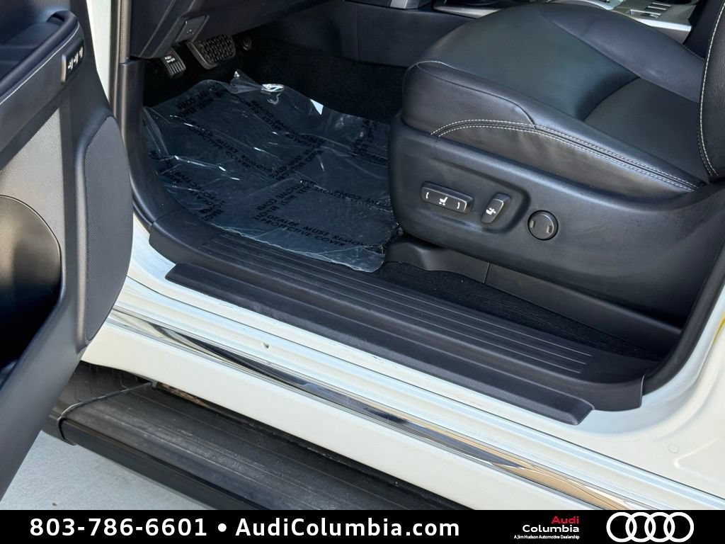 Used 2023 Toyota 4Runner Limited AWD/4WD image 22