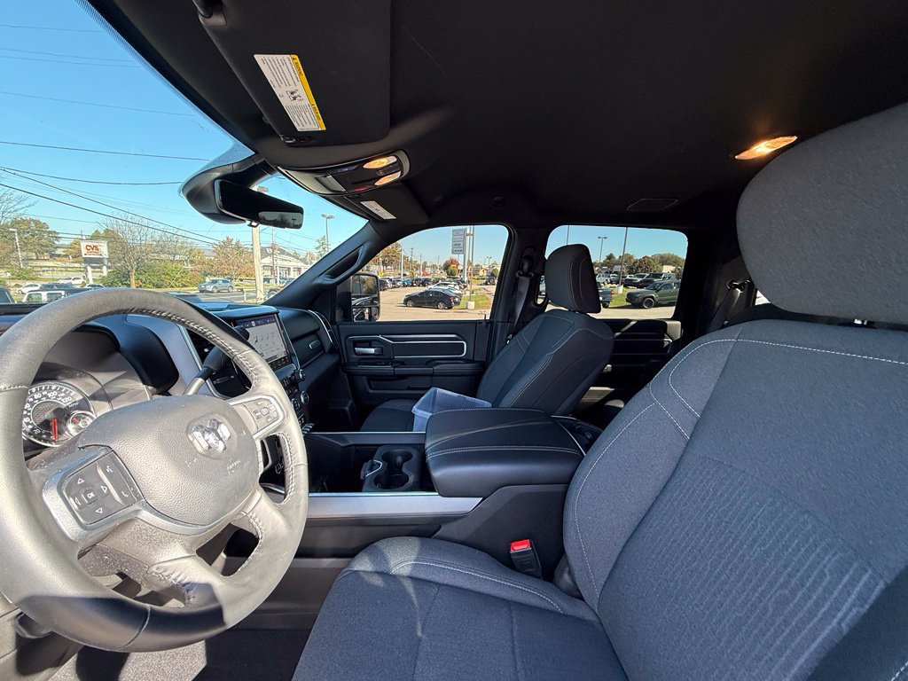 Used 2024 RAM 2500 Big Horn w/ Sport Appearance Package AWD/4WD image 14