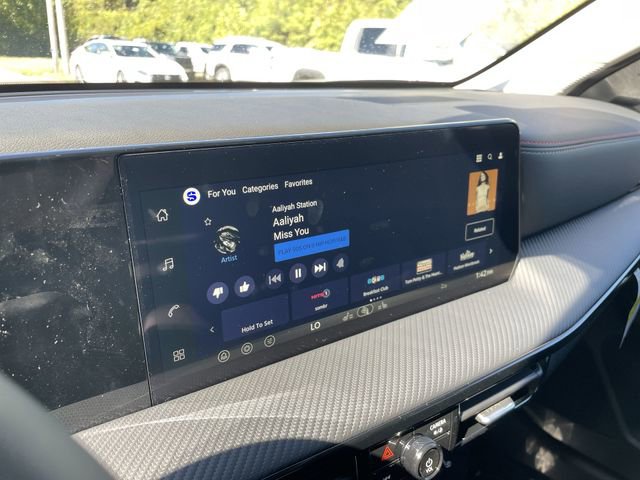 New 2026 Nissan Kicks SR w/ Cold Weather Package image 23