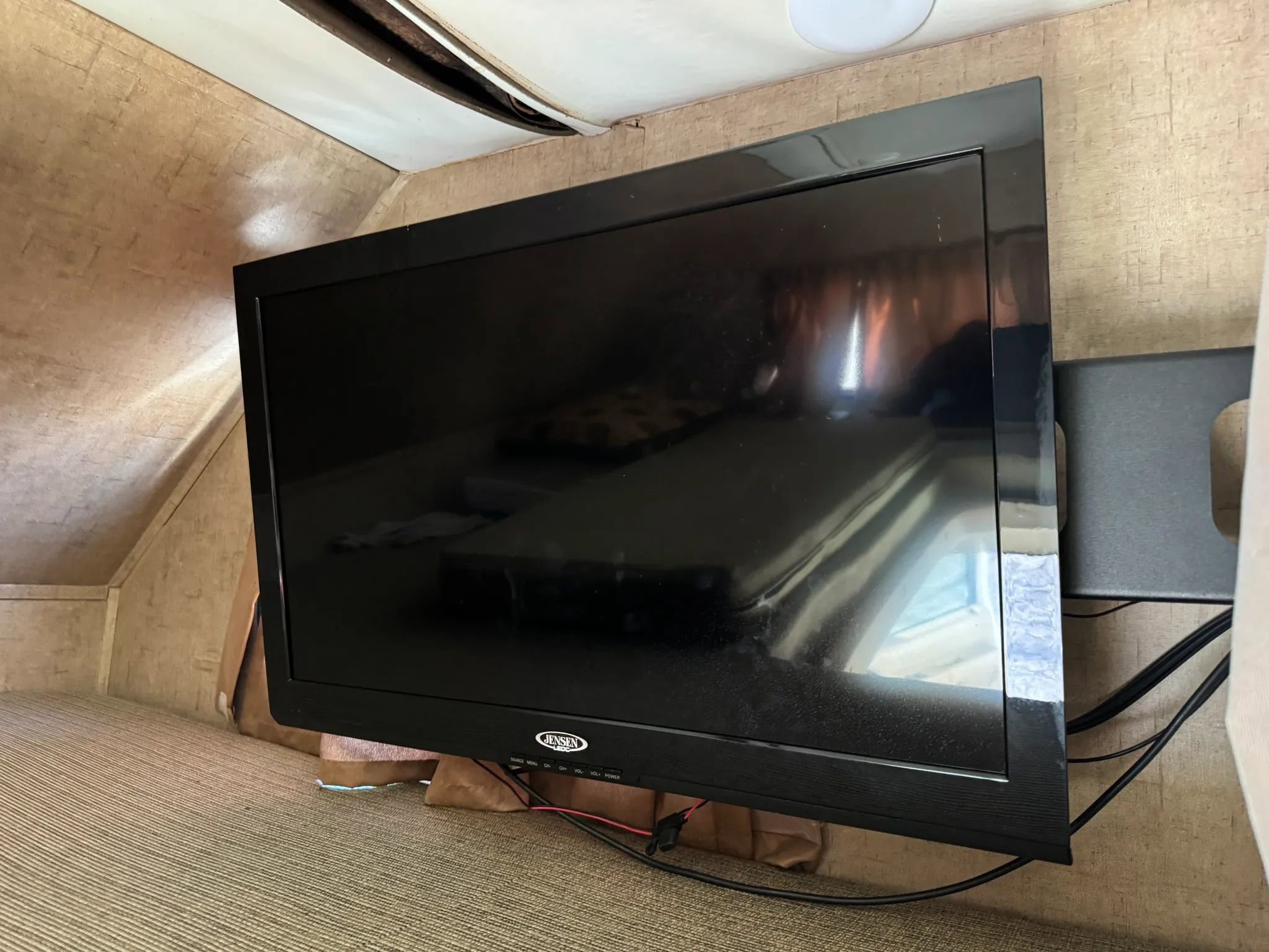 Used 2015 Ford E-450 and Econoline 450 Super Duty w/ Motorhome Prep Package image 34
