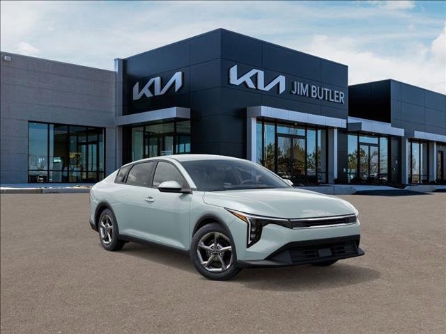 New 2026 Kia K4 LXS image 8