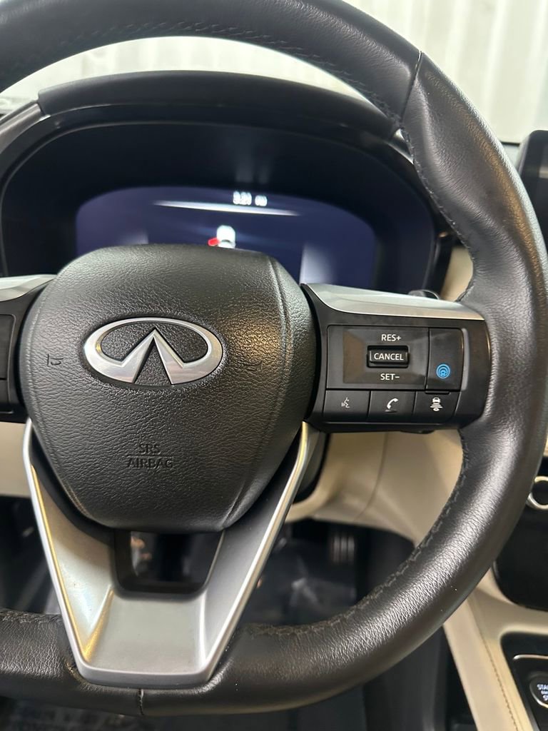 Used 2023 INFINITI QX60 Luxe image 17