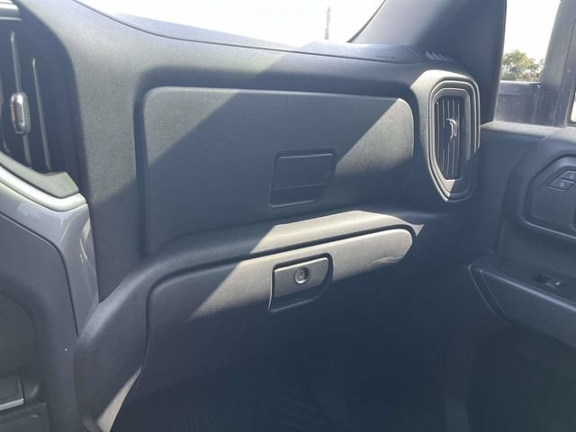 Used 2022 Chevrolet Silverado 2500 Custom w/ Custom Value Package AWD/4WD image 31