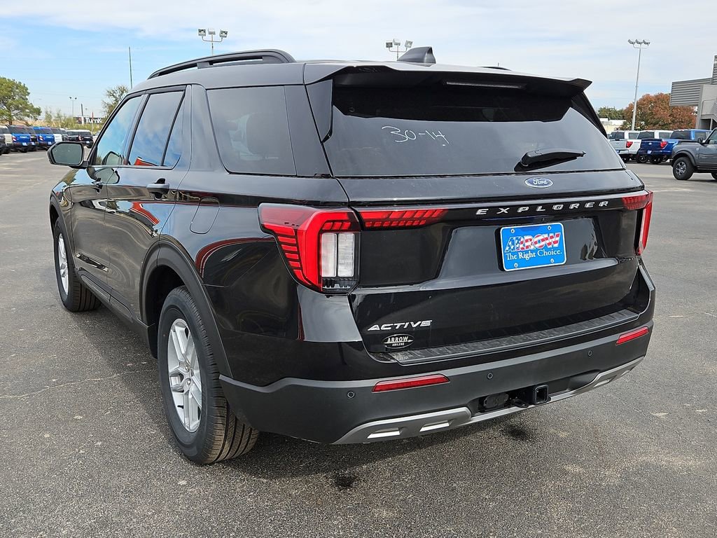 New 2026 Ford Explorer Active w/ Active Comfort Package image 9