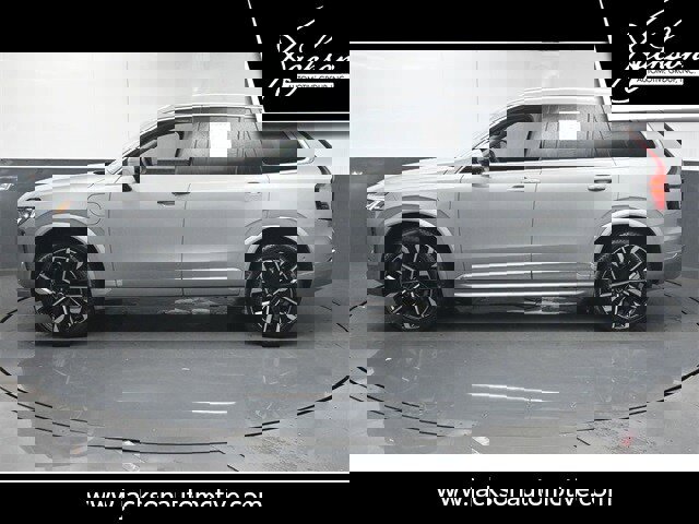 Used 2025 Volvo XC90 T8 Ultra w/ Protection Package Premier image 5