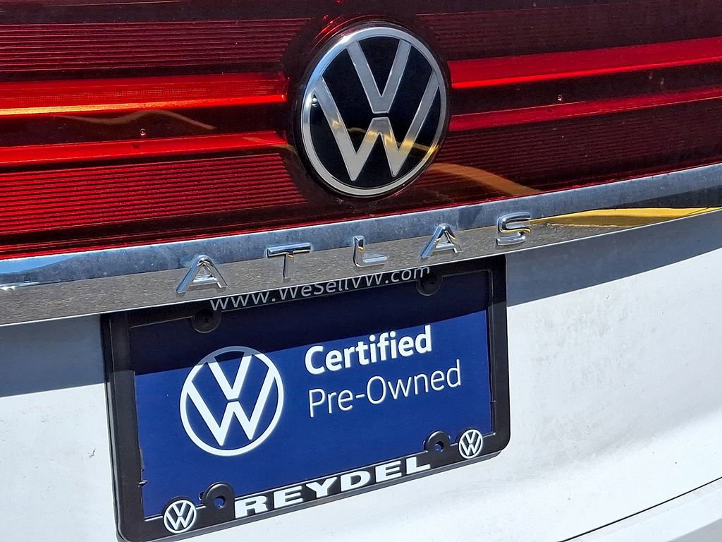 Certified 2025 Volkswagen Atlas Cross Sport SE w/ Panoramic Sunroof Package AWD/4WD image 30