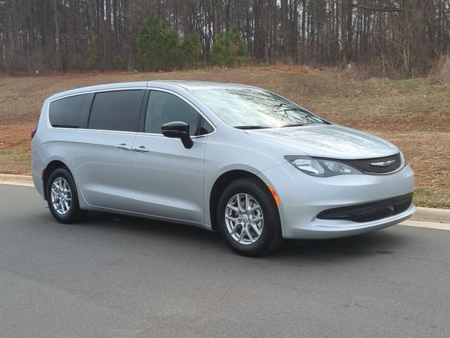 New 2026 Chrysler Voyager LX FWD image 15