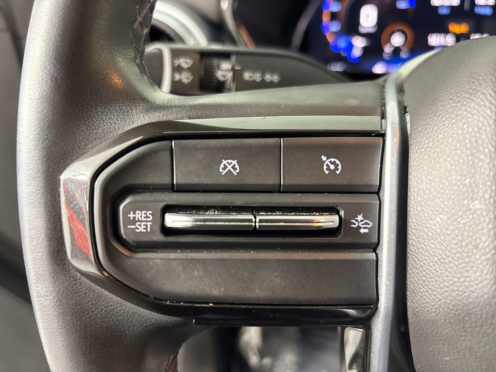 Used 2024 Chevrolet Colorado LT w/ LT Convenience Package image 14