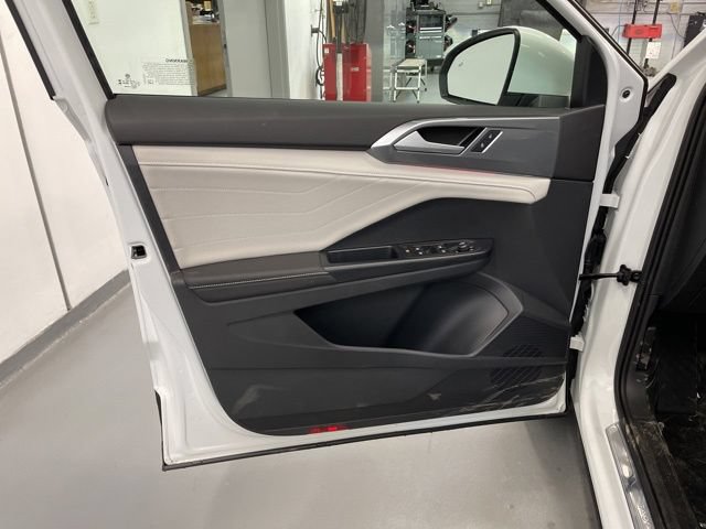 New 2026 Volkswagen Taos SEL AWD/4WD image 27