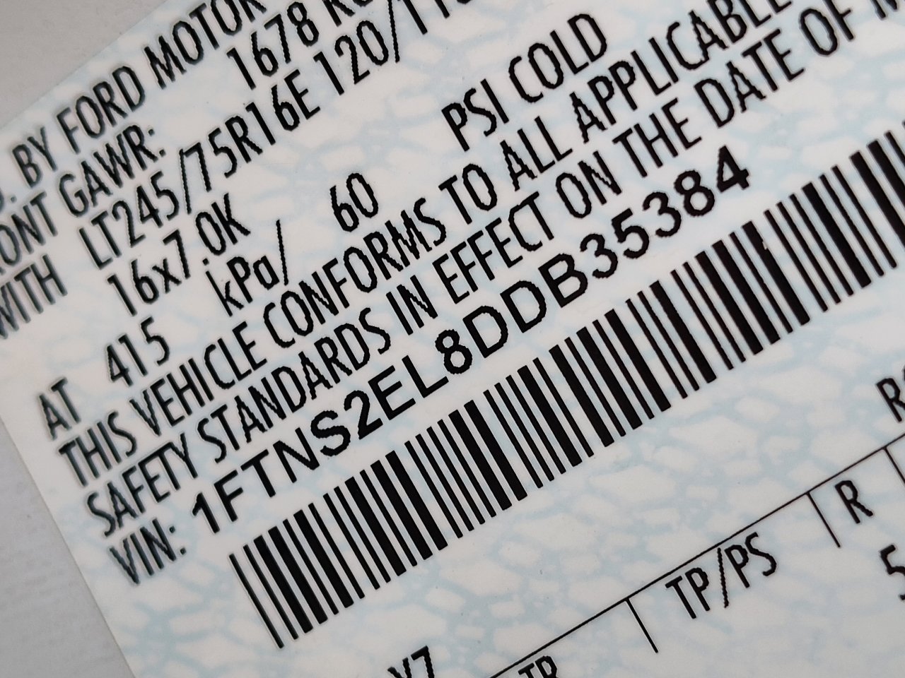 Used 2013 Ford E-250 and Econoline 250 Extended w/ Premium Van Group image 11