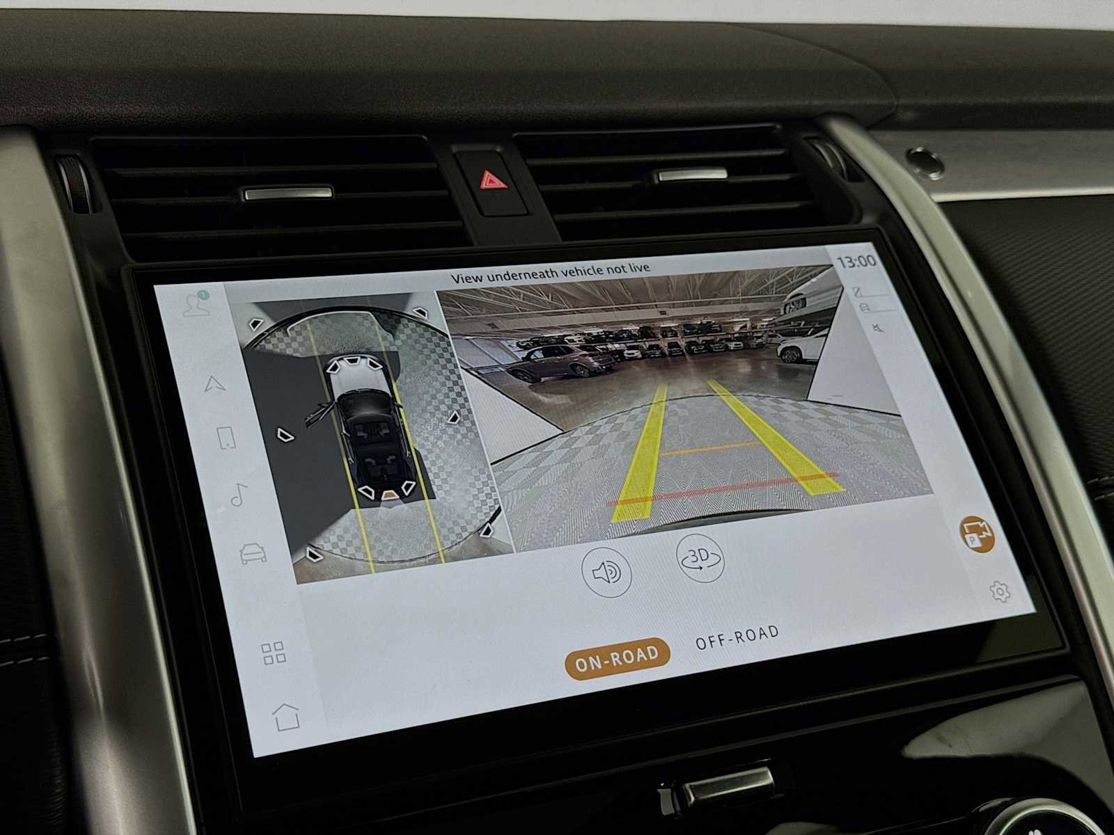 New 2025 Land Rover Discovery Dynamic SE AWD/4WD image 15