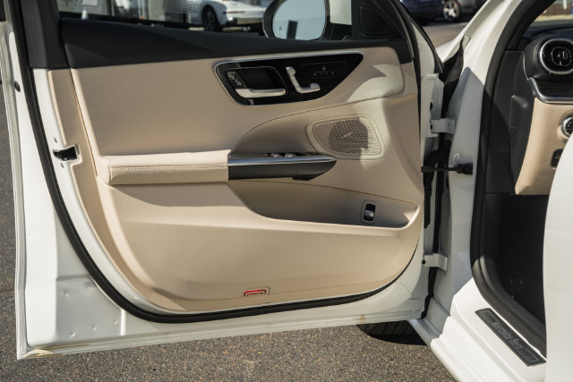 New 2027 Mercedes-Benz C 300 4MATIC Sedan image 36