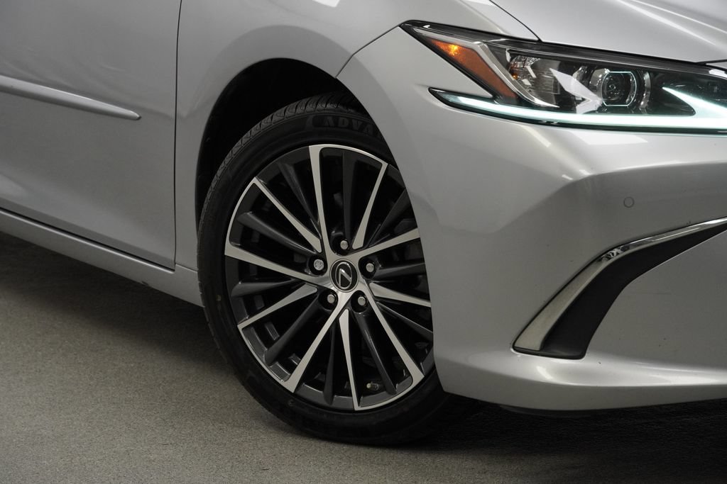 Used 2023 Lexus ES 350 w/ Protection Package (P2) FWD image 9