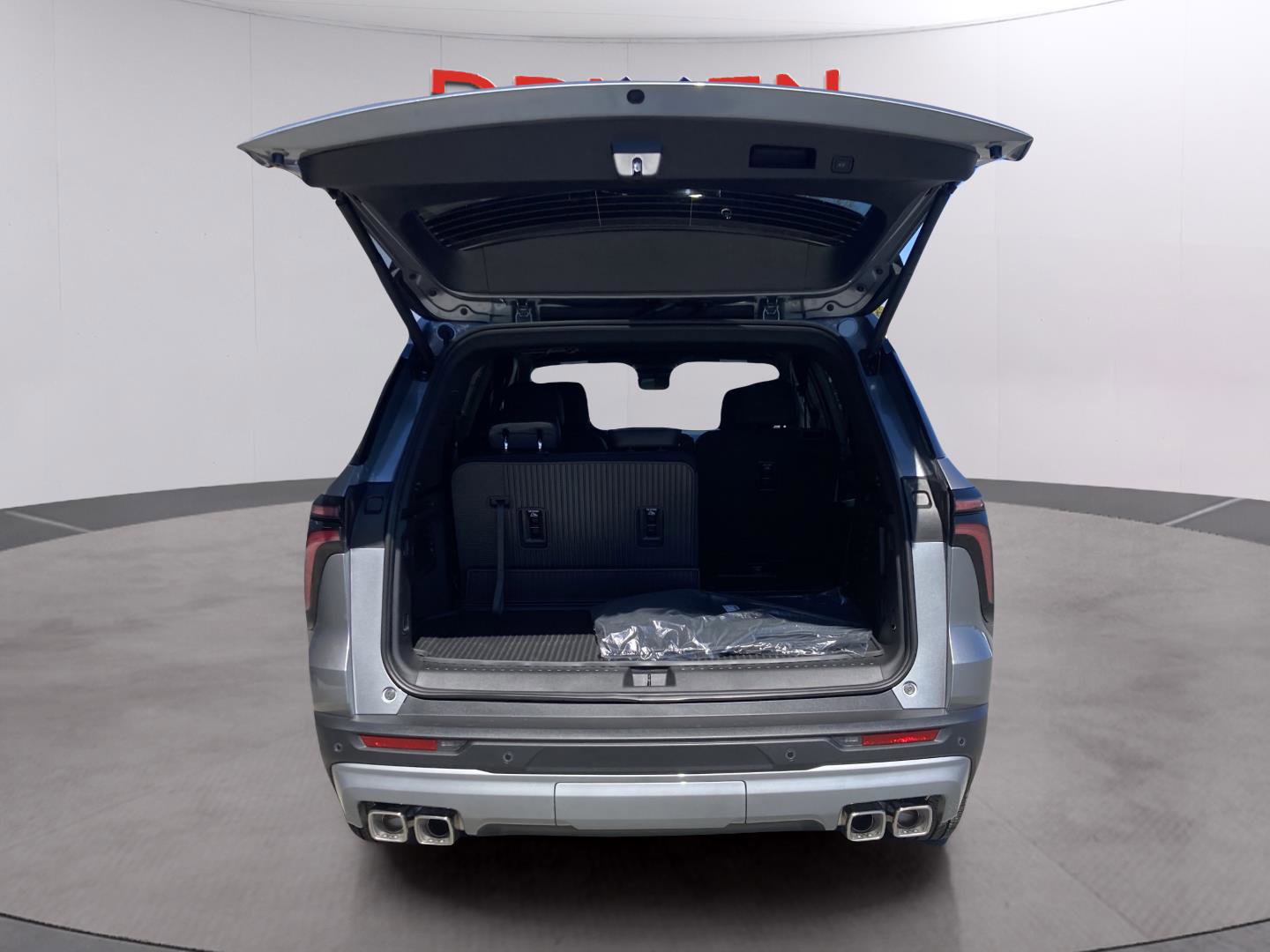 New 2026 Chevrolet Traverse LT w/ LPO, Floor Liner Package image 14